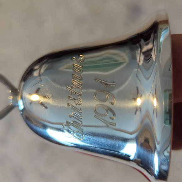 Reed & Barton 1991 Snowflake Bell Ornament, Silver Plated - Picture 3 of 3